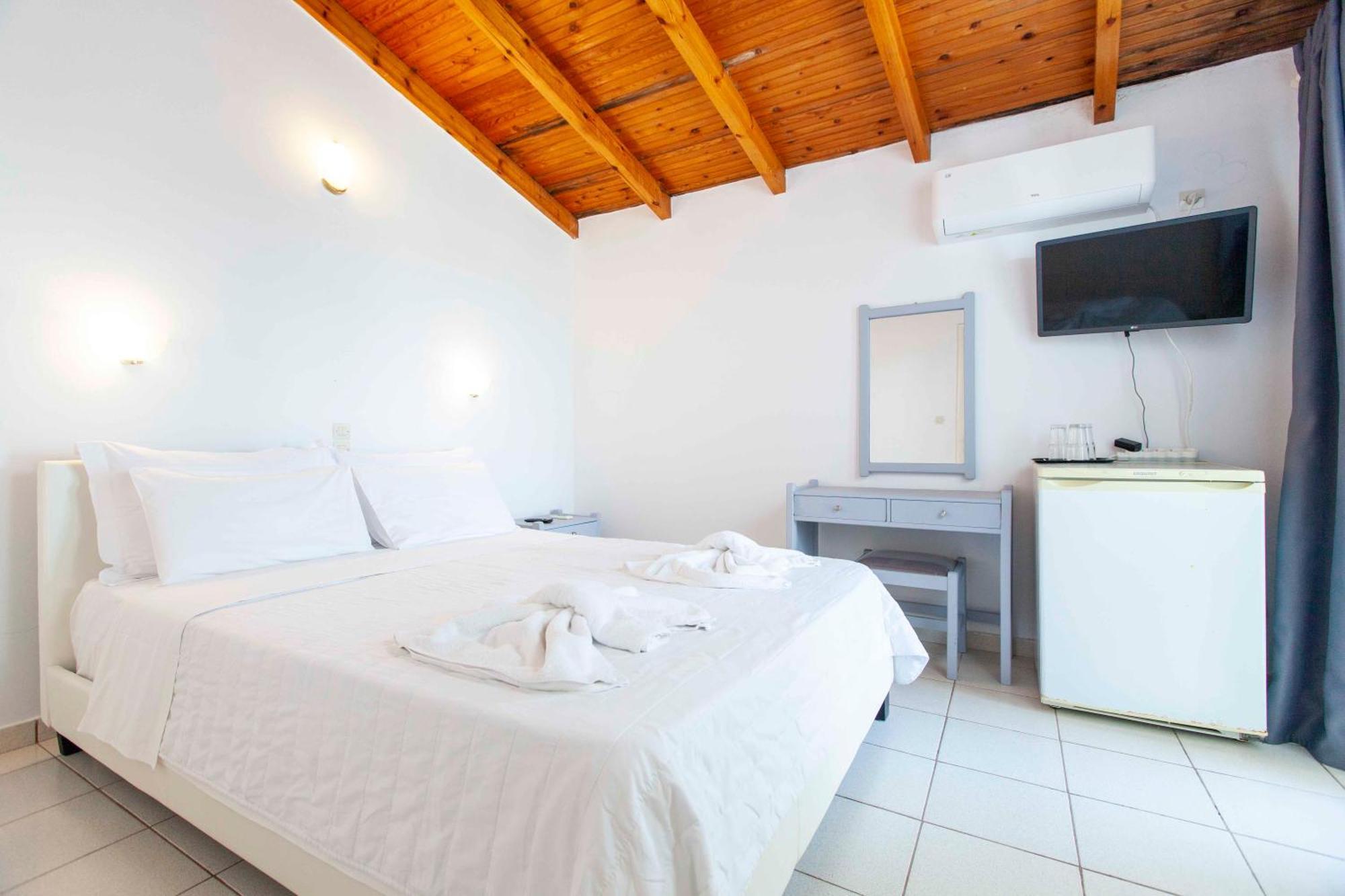Kontogoni Rooms Элафонисси Экстерьер фото